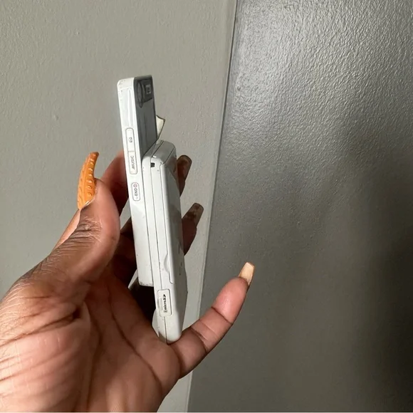 LG Silver Compact Phone (does not come with cord) novelty - Picture 3 of 5